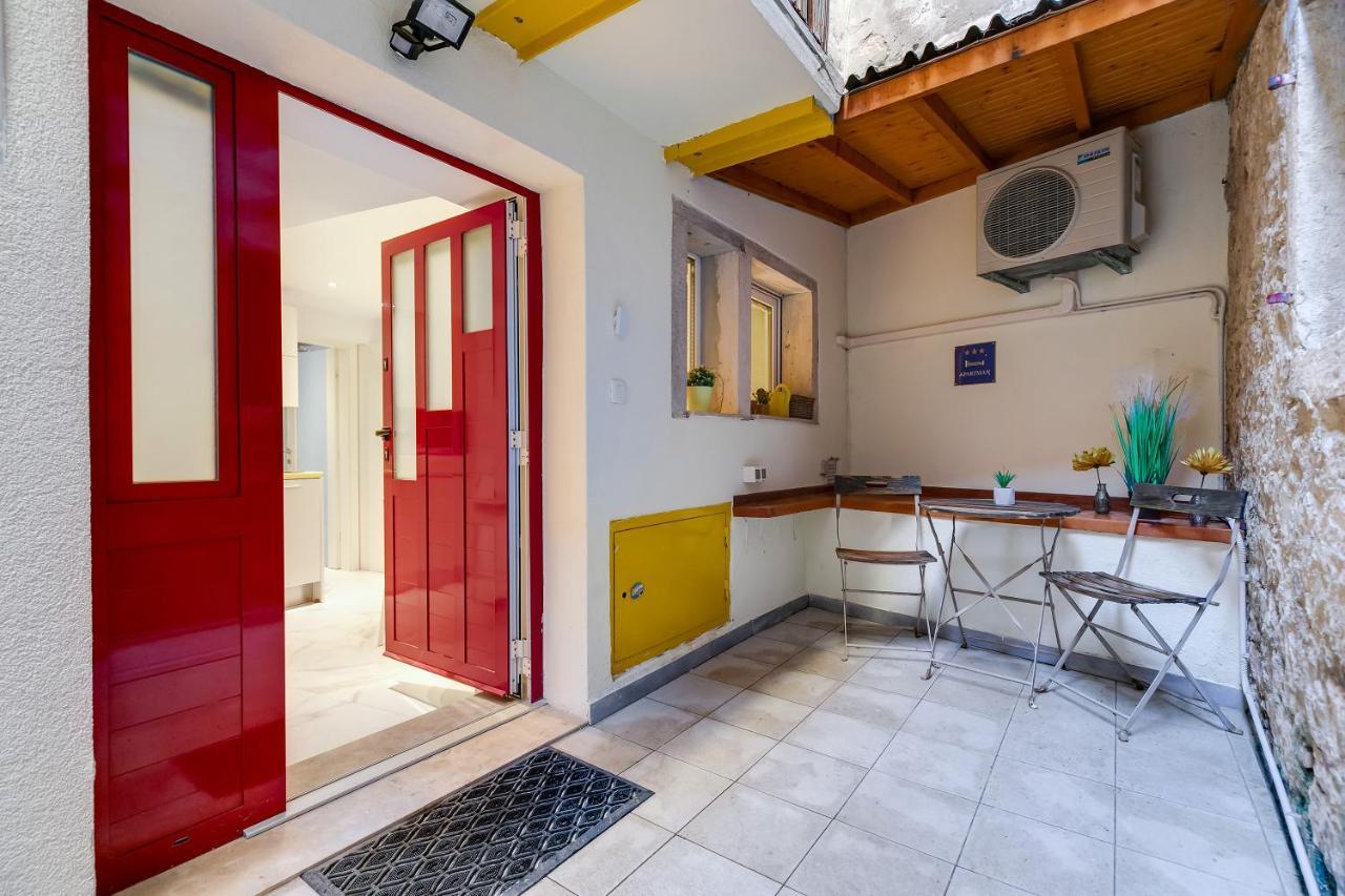 Apartment In The Heart Of Carera Street Rovinj Ngoại thất bức ảnh